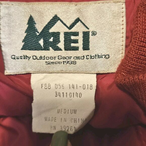 REI Gortex Jacket With Removable Down Liner 2 Coats In One Mens Size M Grey Red - Picture 16 of 16